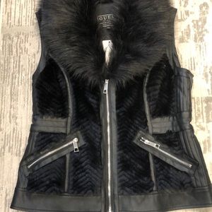 Guess women faux leather vest jacket.